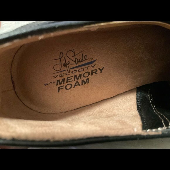 LifeStride Arden Black Booties Size 9.5 - Picture 2 of 9